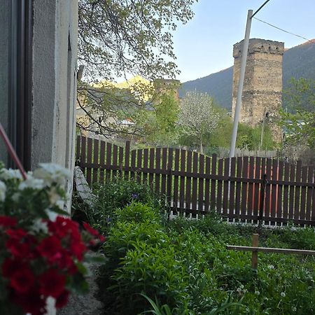 Ailama Guesthouse Mestia Exteriér fotografie